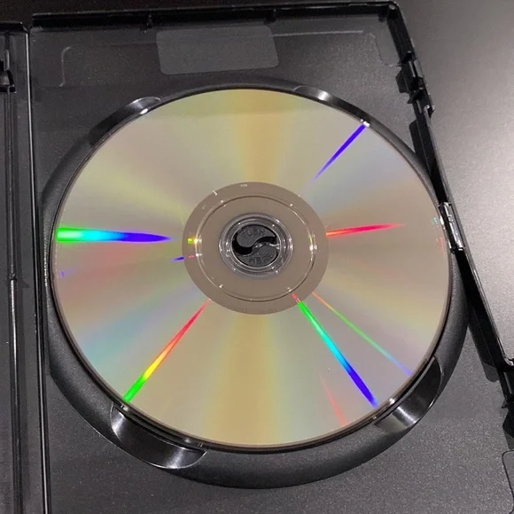 The Loft - DVD - Picture 4 of 4